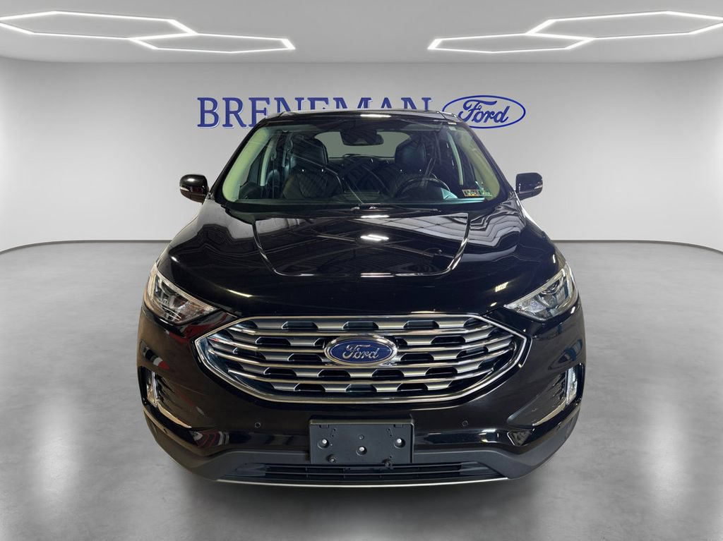 Certified 2023 Ford Edge Titanium AWD/4WD image 2