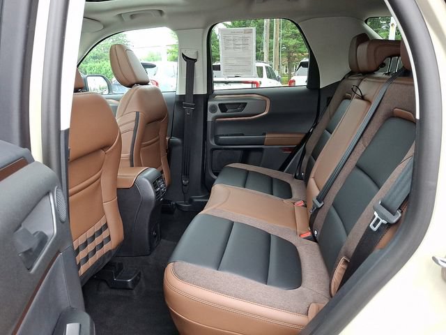 Certified 2025 Ford Bronco Sport Outer Banks w/ Outer Banks Tech Package+ AWD/4WD image 12