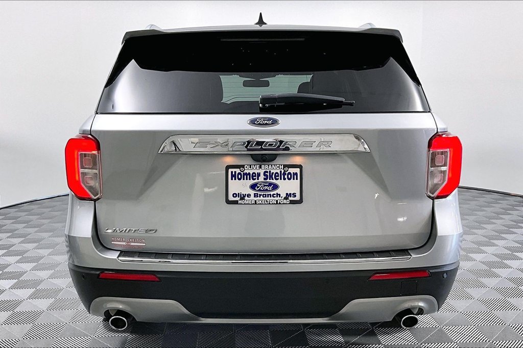 Certified 2021 Ford Explorer Limited RWD image 4