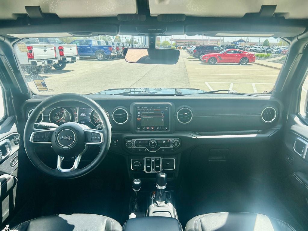 Used 2018 Jeep Wrangler Unlimited Sahara AWD/4WD image 34