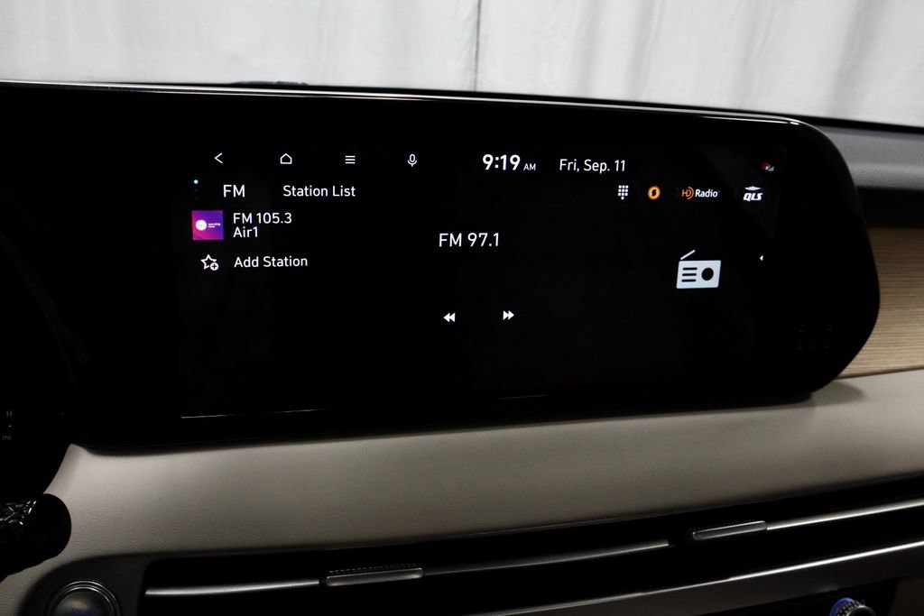 Used 2025 Hyundai Palisade Limited AWD/4WD image 4