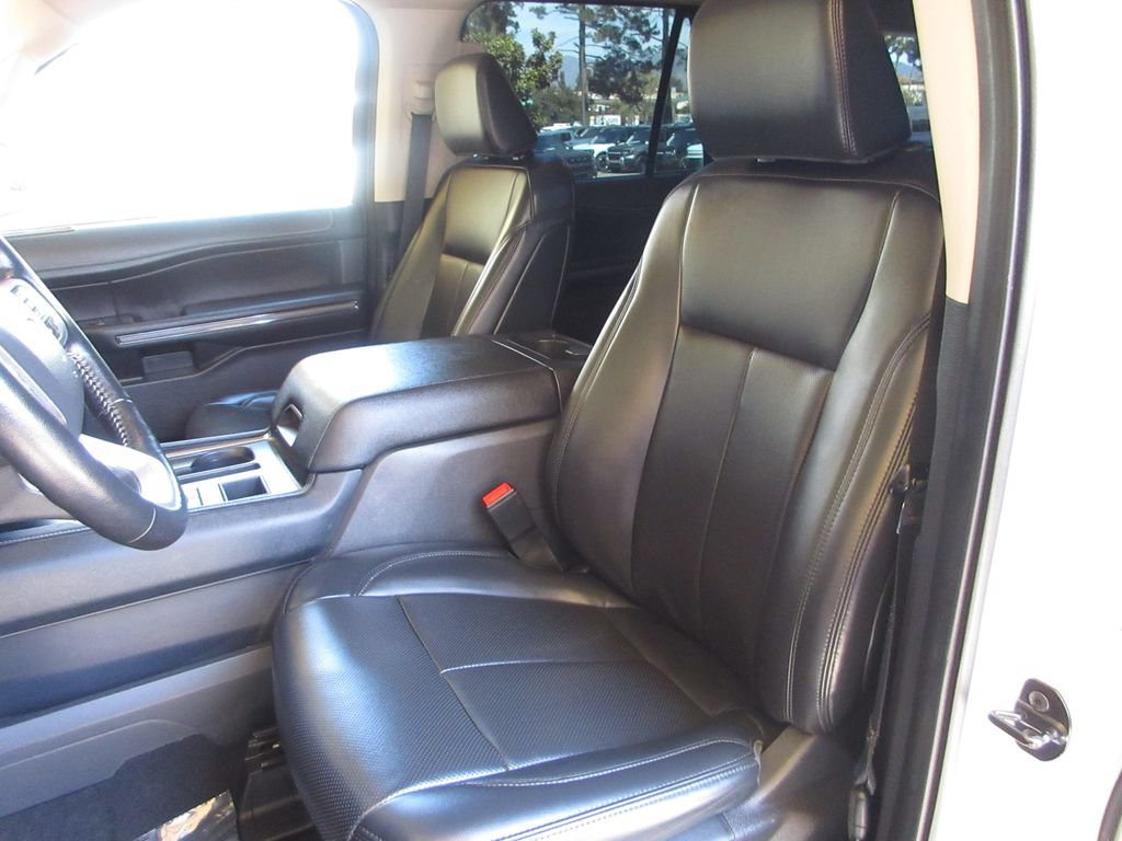 Certified 2024 Ford Expedition XLT RWD image 12