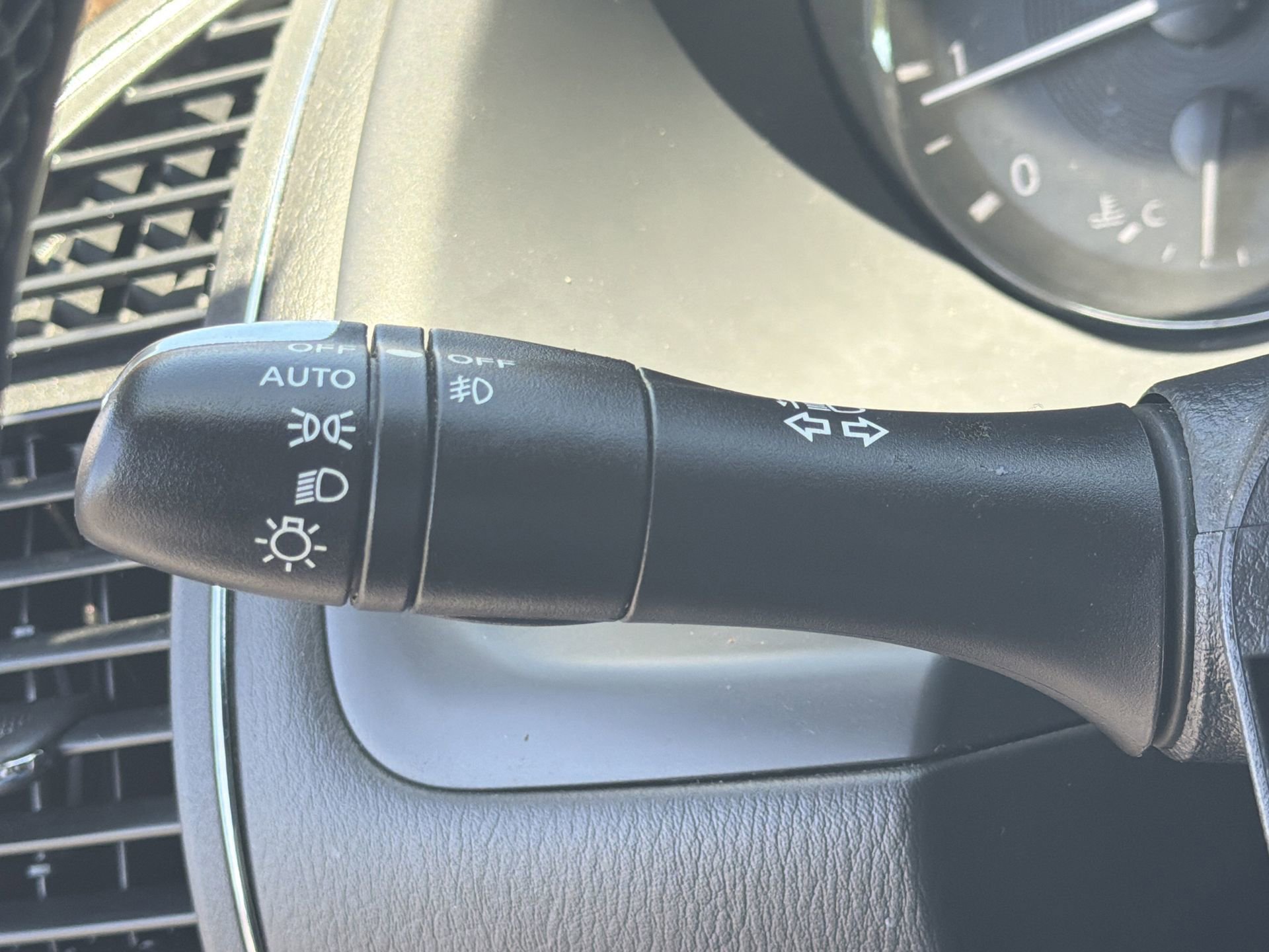 Used 2023 INFINITI QX80 Premium Select RWD image 16