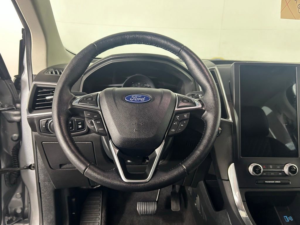 Certified 2024 Ford Edge Titanium AWD/4WD image 8