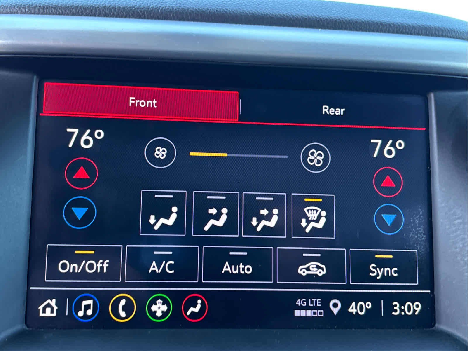 Used 2023 GMC Acadia SLE w/ Driver Convenience Package image 17