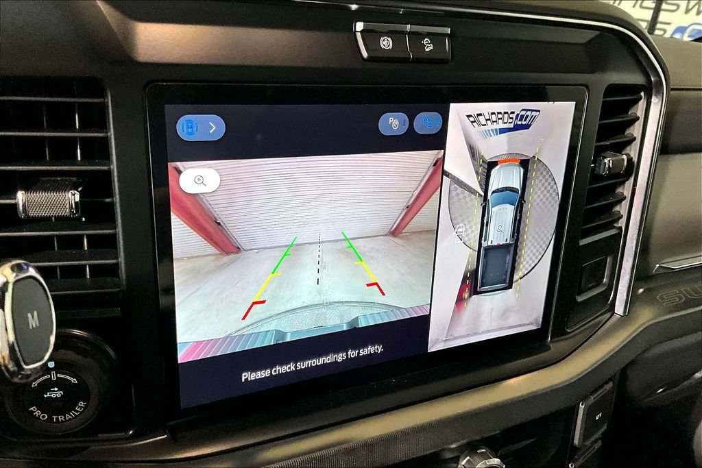 Certified 2025 Ford F250 Platinum AWD/4WD image 17