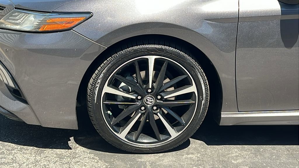Used 2018 Toyota Camry XSE w/ Audio Package FWD image 8