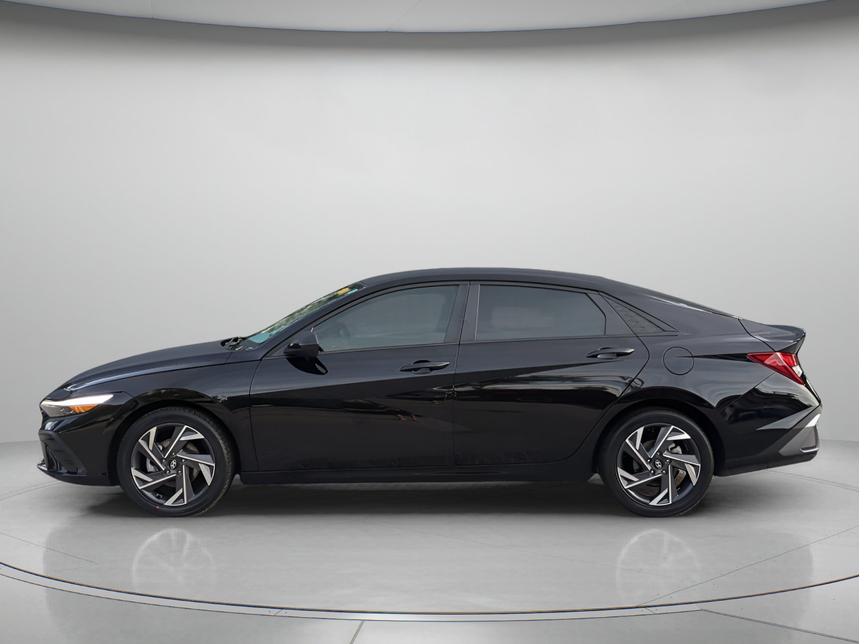 Used 2025 Hyundai Elantra Sport FWD image 43
