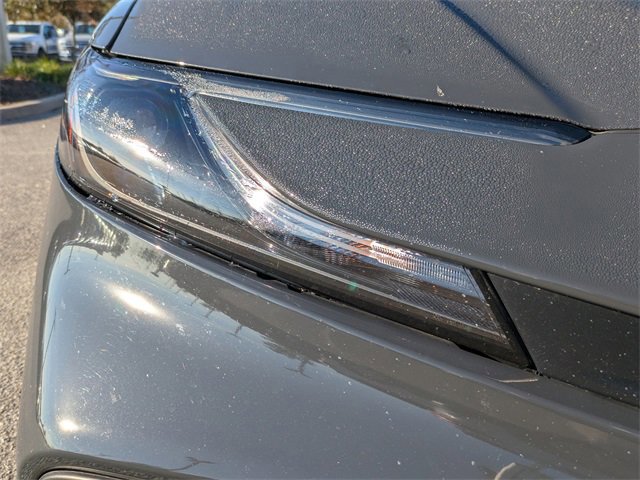 Used 2025 Toyota Camry SE image 10