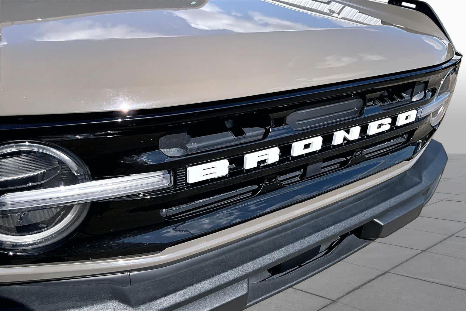 Certified 2025 Ford Bronco Outer Banks AWD/4WD image 30