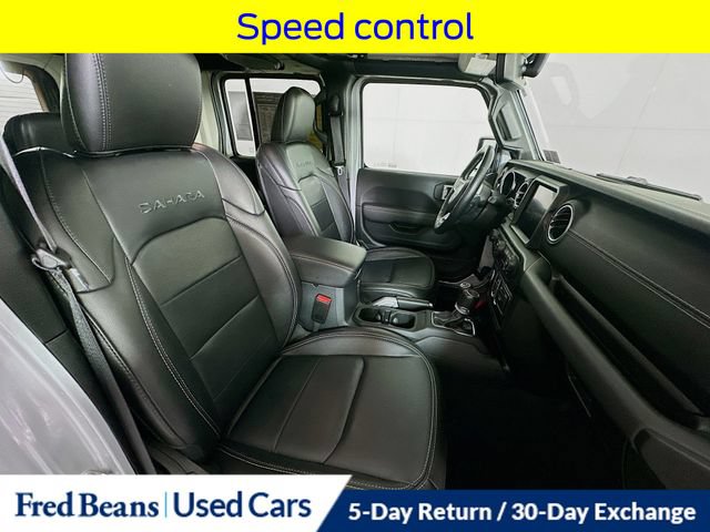 Used 2023 Jeep Wrangler Unlimited Sahara w/ LED Lighting Group AWD/4WD image 35