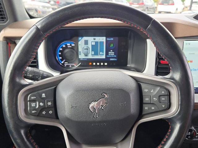 Certified 2023 Ford Bronco Heritage Edition AWD/4WD image 33