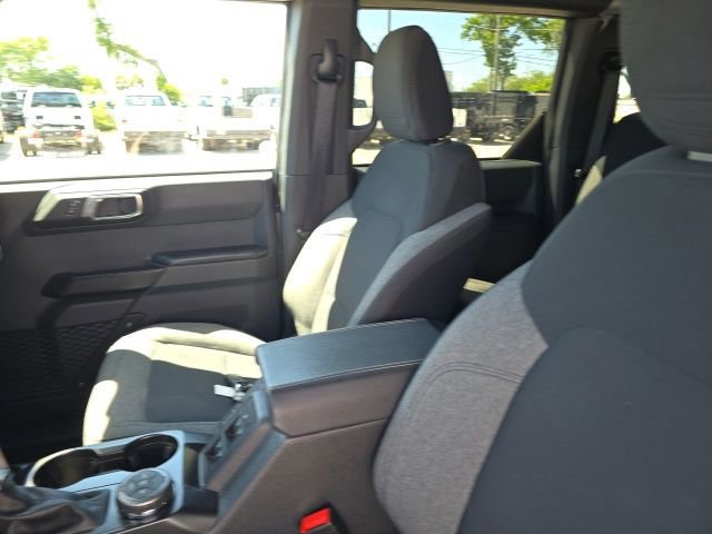 Certified 2025 Ford Bronco Big Bend image 8