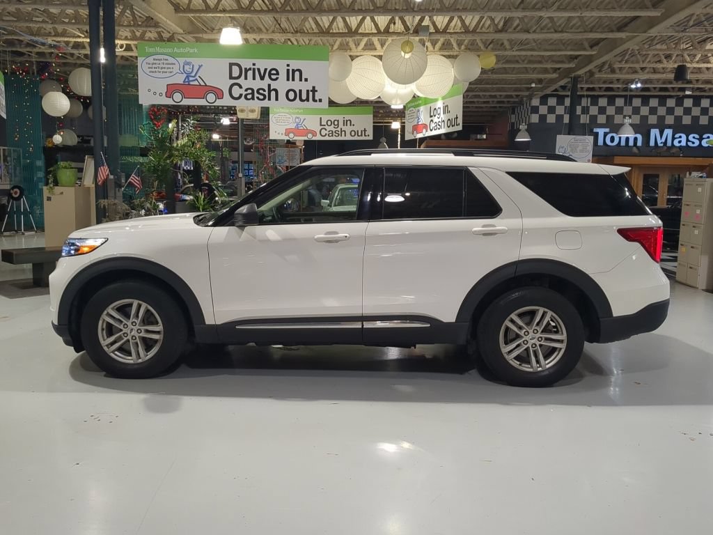 Certified 2023 Ford Explorer XLT w/ Equipment Group 202A AWD/4WD image 11