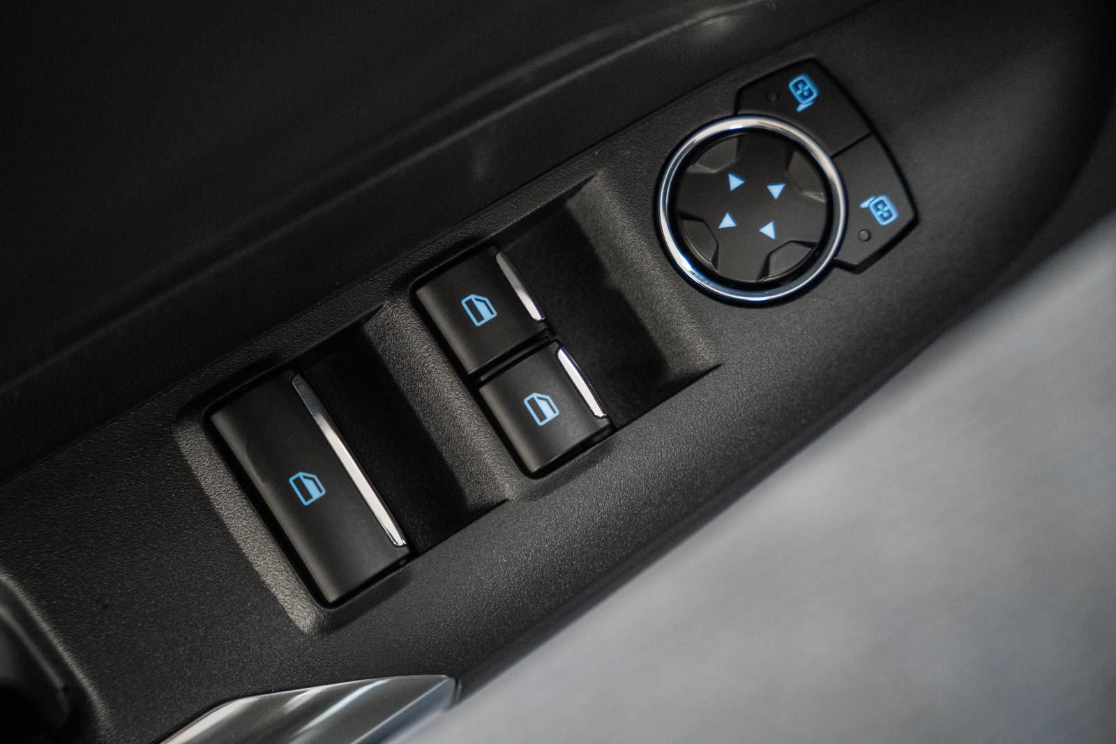 Certified 2025 Ford Mustang Premium w/ Wheel & Stripe Package image 40