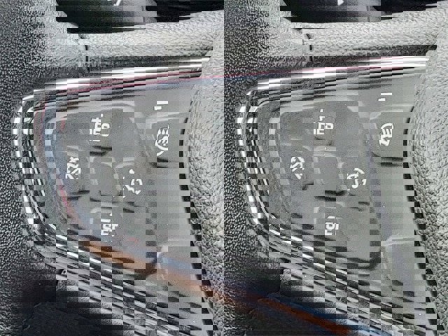 Used 2019 Chevrolet Cruze Diesel w/ Sun And Sound Package image 33