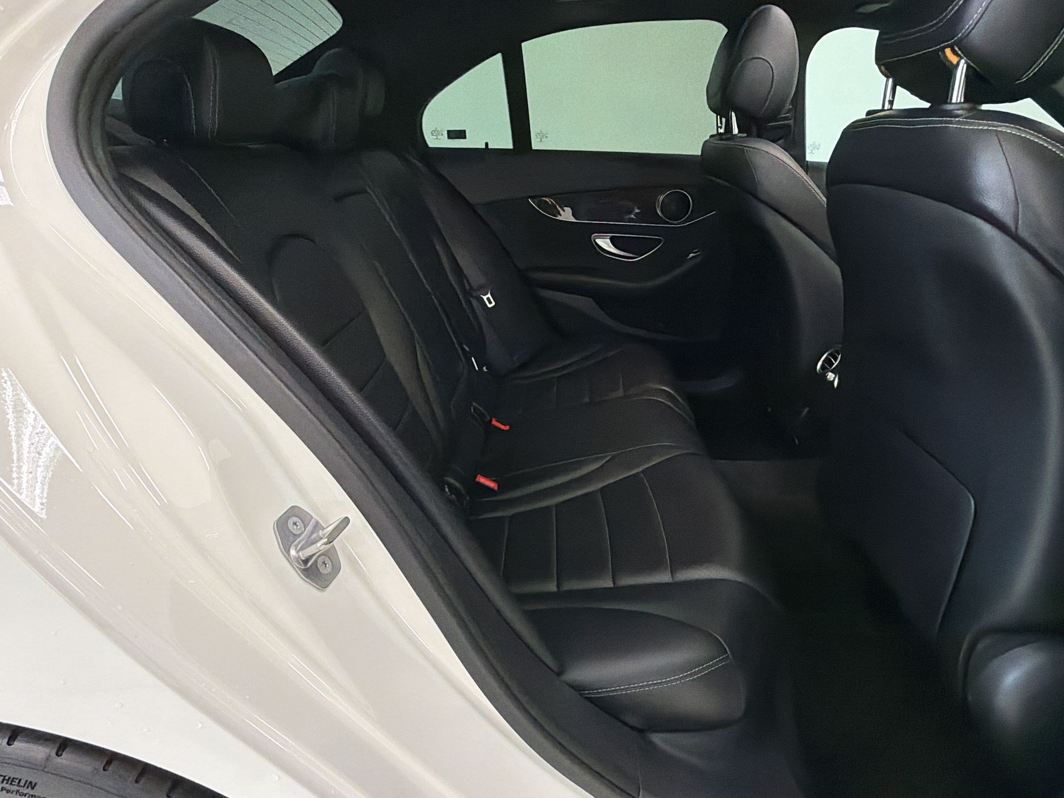 Used 2020 Mercedes-Benz C 300 Sedan image 30