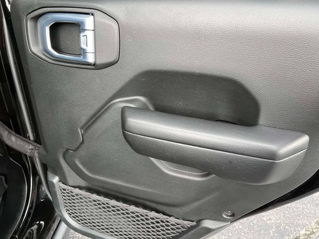 Used 2021 Jeep Gladiator Sport AWD/4WD image 19