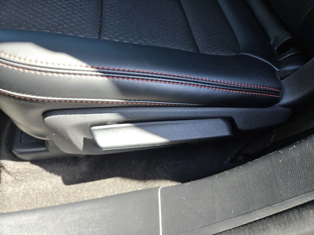 Certified 2025 Ford Escape ST-Line FWD image 30