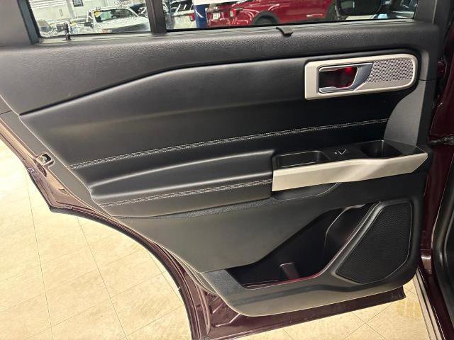 Certified 2022 Ford Explorer Limited w/ Equipment Group 301A image 12