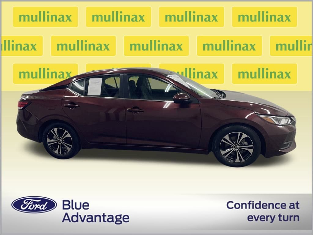 Used 2022 Nissan Sentra SV image 2