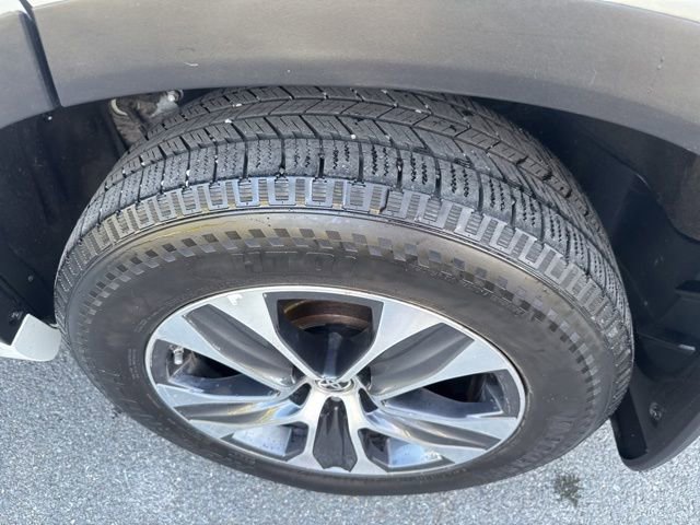 Used 2022 Toyota Highlander XLE AWD/4WD image 11