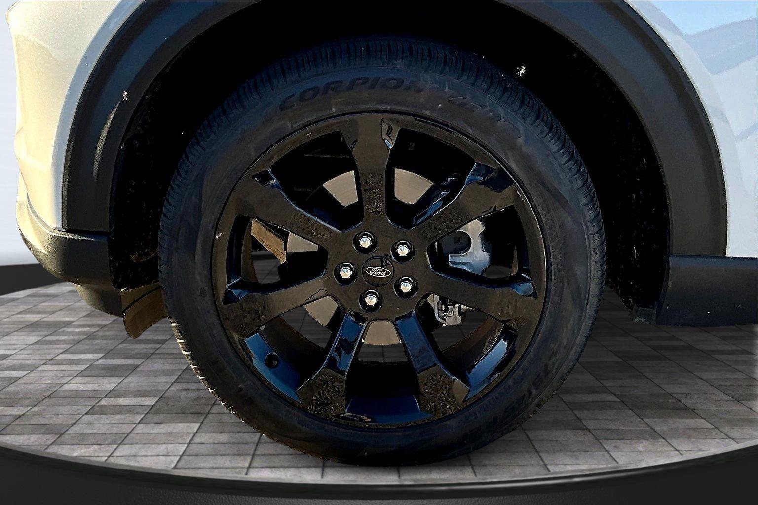 Certified 2023 Ford Explorer ST-Line image 26