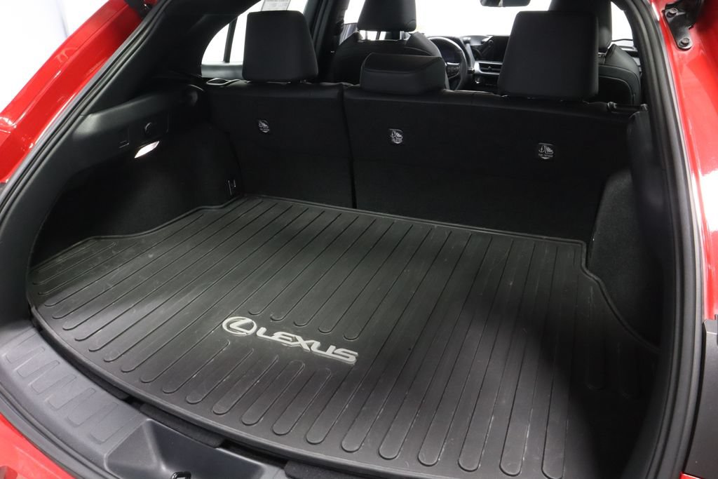 Used 2023 Lexus UX 250h AWD w/ Accessory Package (Z1) image 17