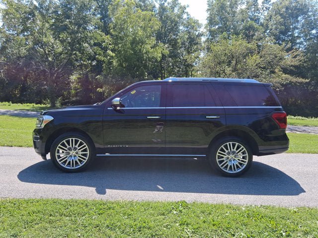 Certified 2023 Ford Expedition Platinum AWD/4WD image 4
