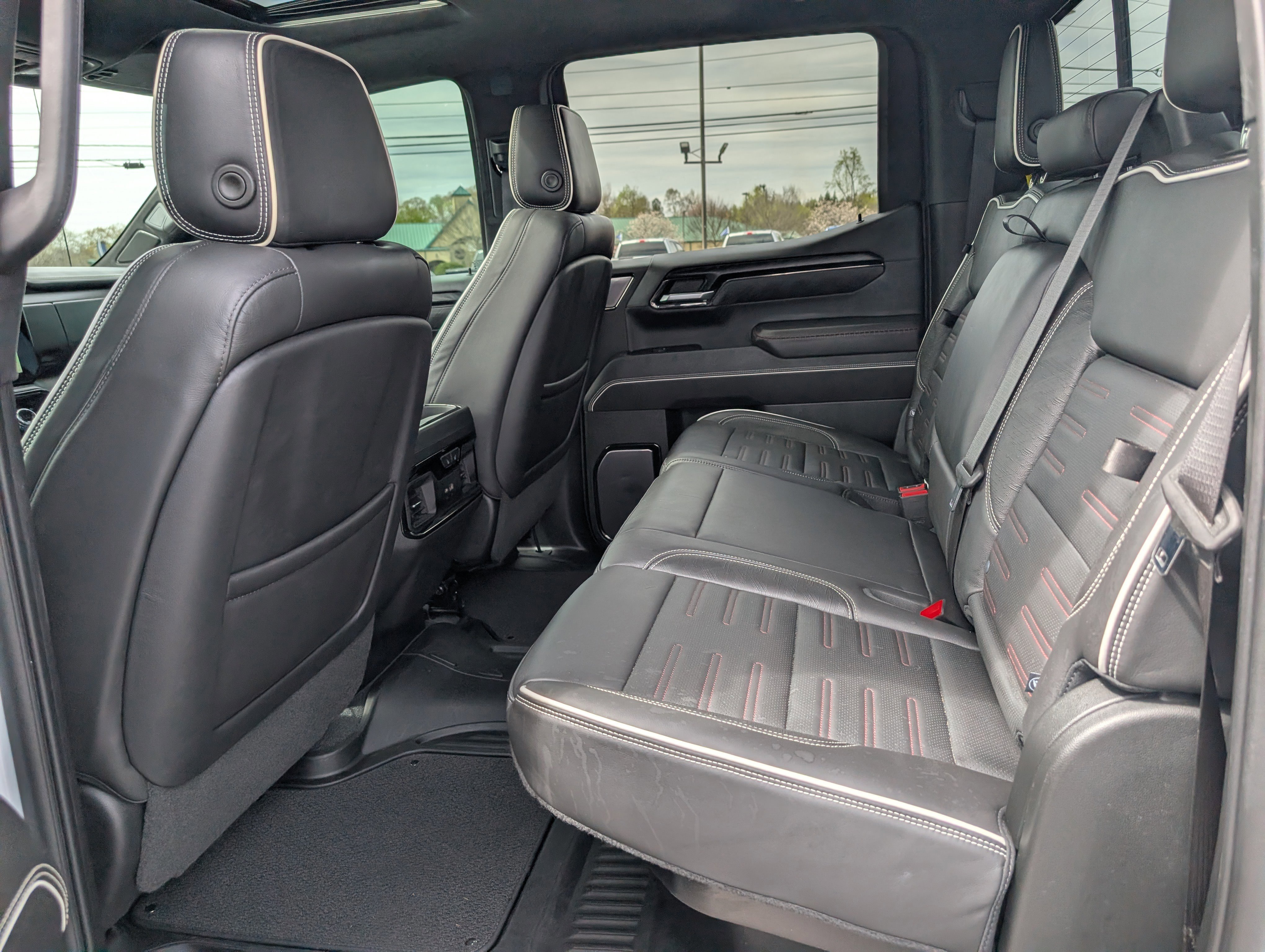 Used 2023 GMC Sierra 1500 AT4X image 15