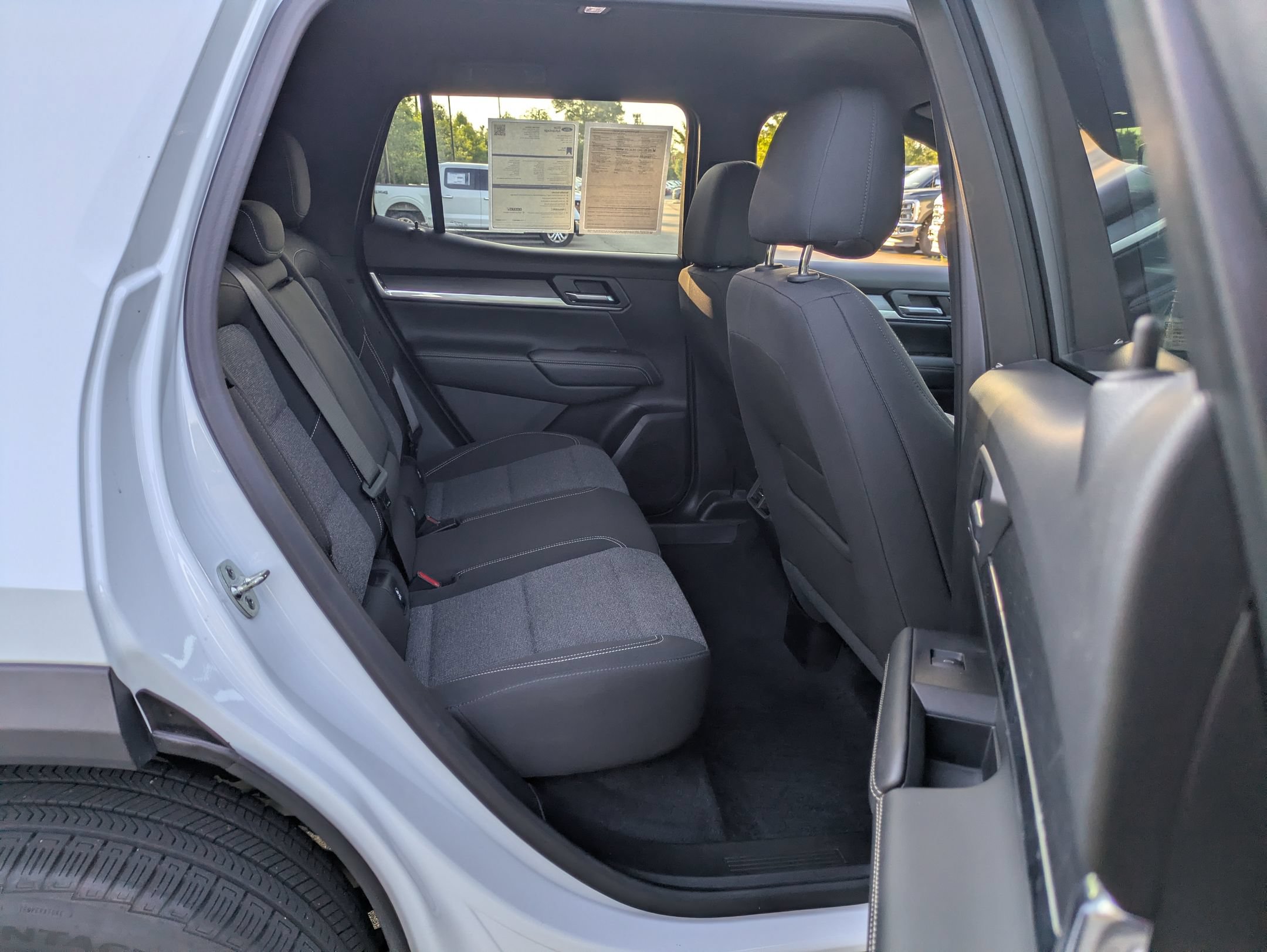 Used 2025 GMC Terrain Elevation w/ Black Edition AWD/4WD image 34