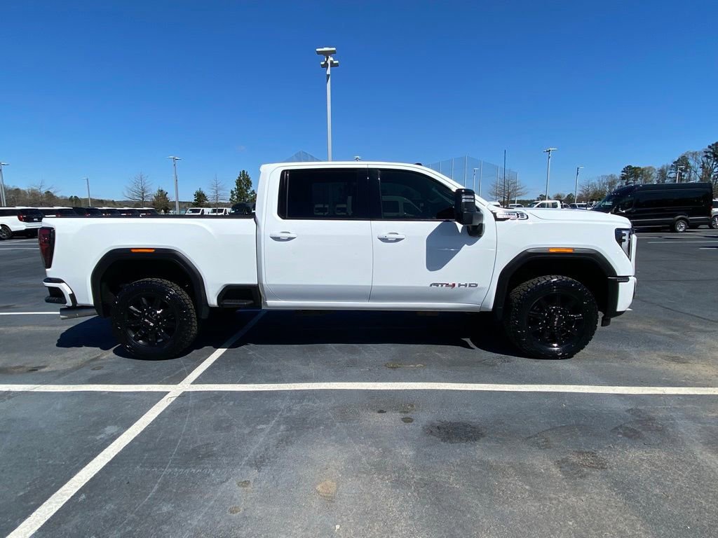 Used 2024 GMC Sierra 2500 AT4 w/ AT4 Preferred Package image 6