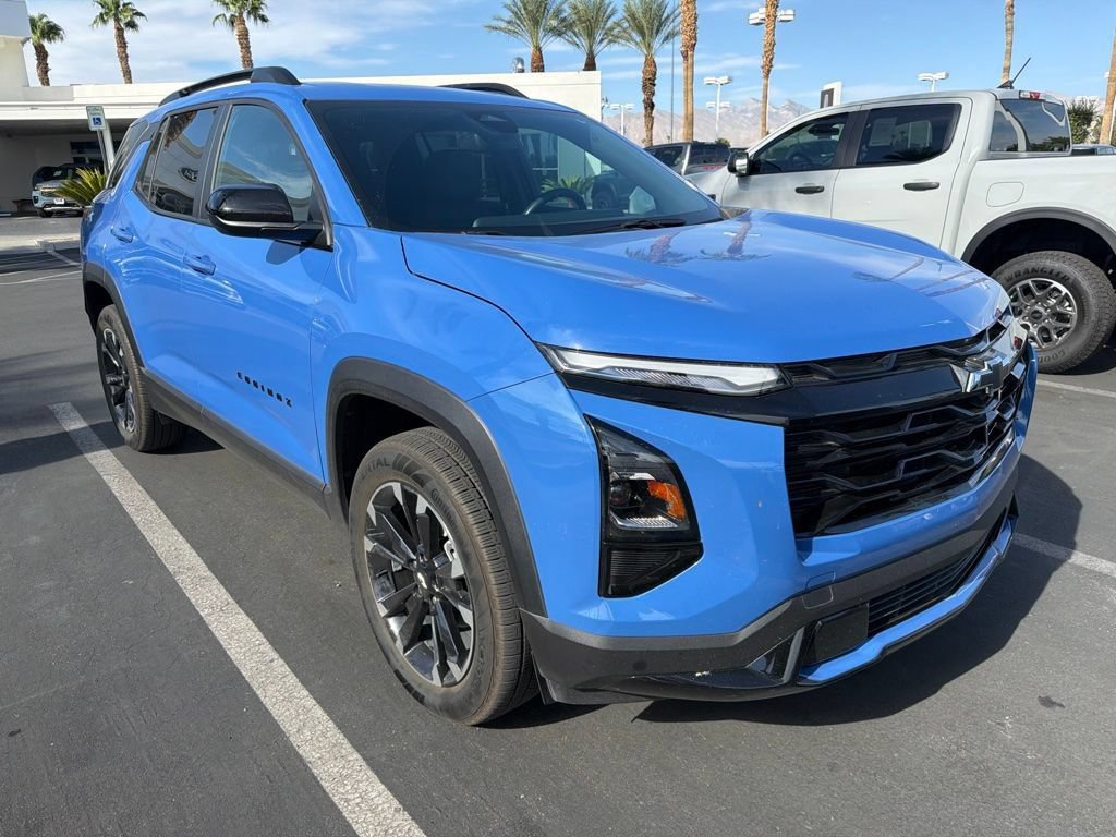 Used 2025 Chevrolet Equinox RS w/ Convenience Package III FWD image 2