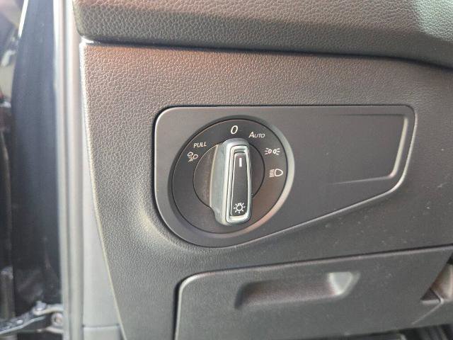 Used 2023 Volkswagen Tiguan SEL R-Line image 26