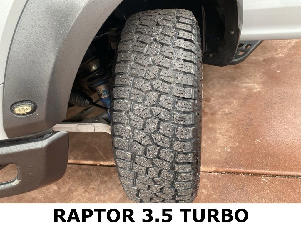 Certified 2017 Ford F150 Raptor w/ Equipment Group 802A Luxury image 45