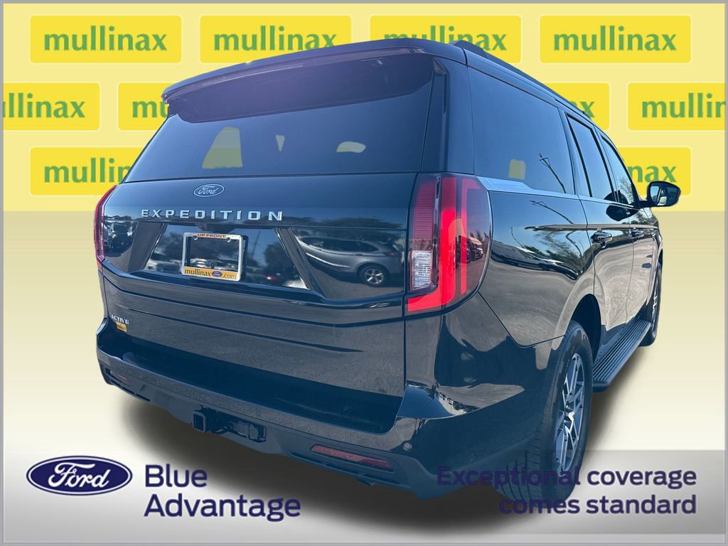 Certified 2025 Ford Expedition Active image 4