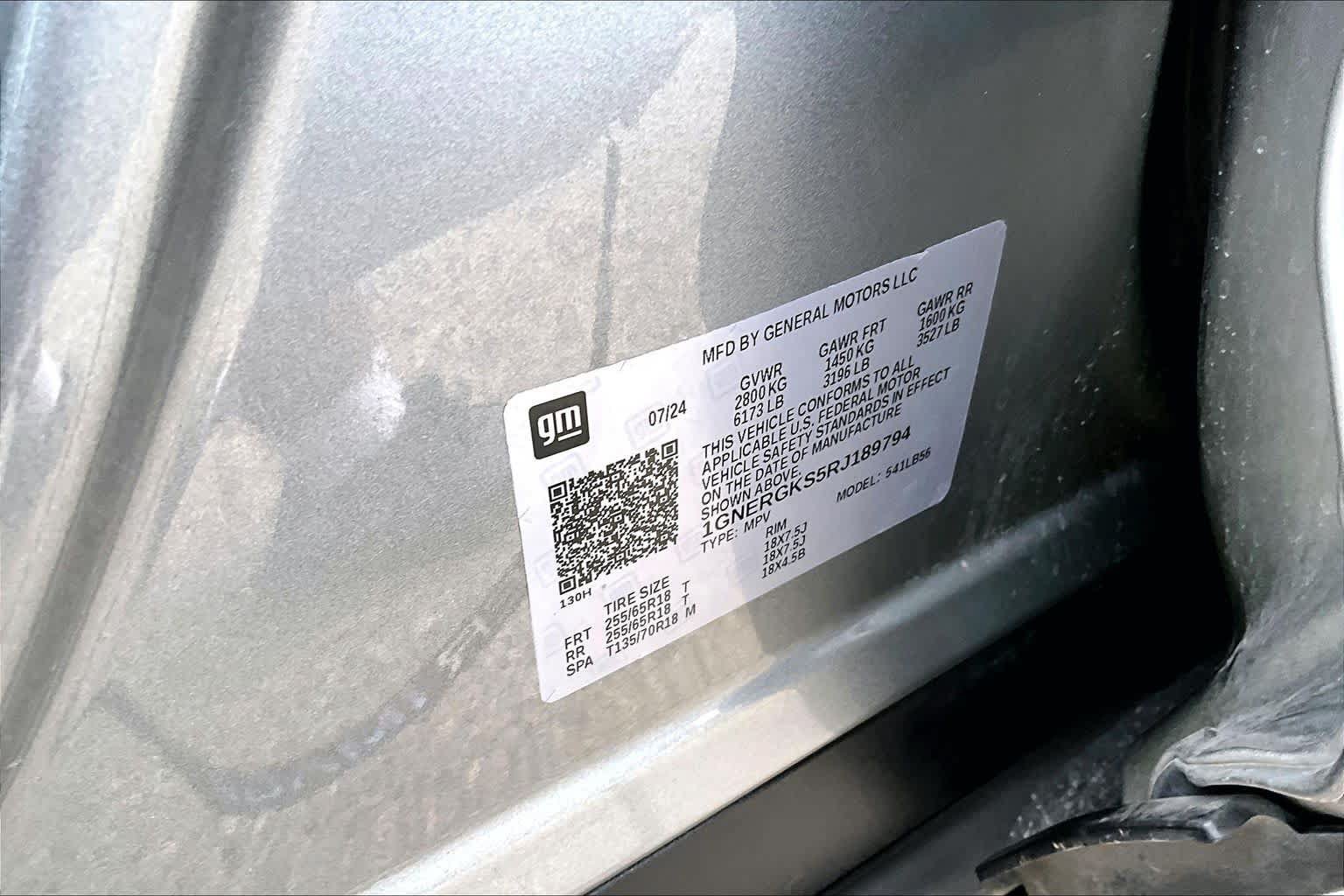 Used 2024 Chevrolet Traverse LT FWD image 34