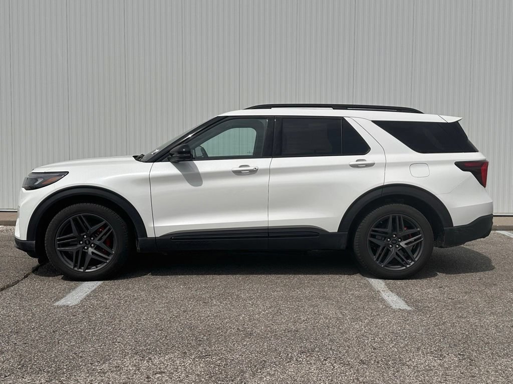 Certified 2025 Ford Explorer ST w/ Sun And Sound Package AWD/4WD image 2