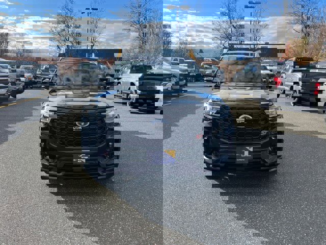 Certified 2025 Ford Explorer ST image 2