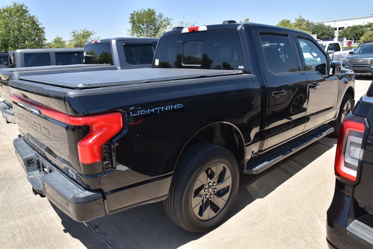 Certified 2025 Ford F150 Lightning Lariat AWD/4WD image 6