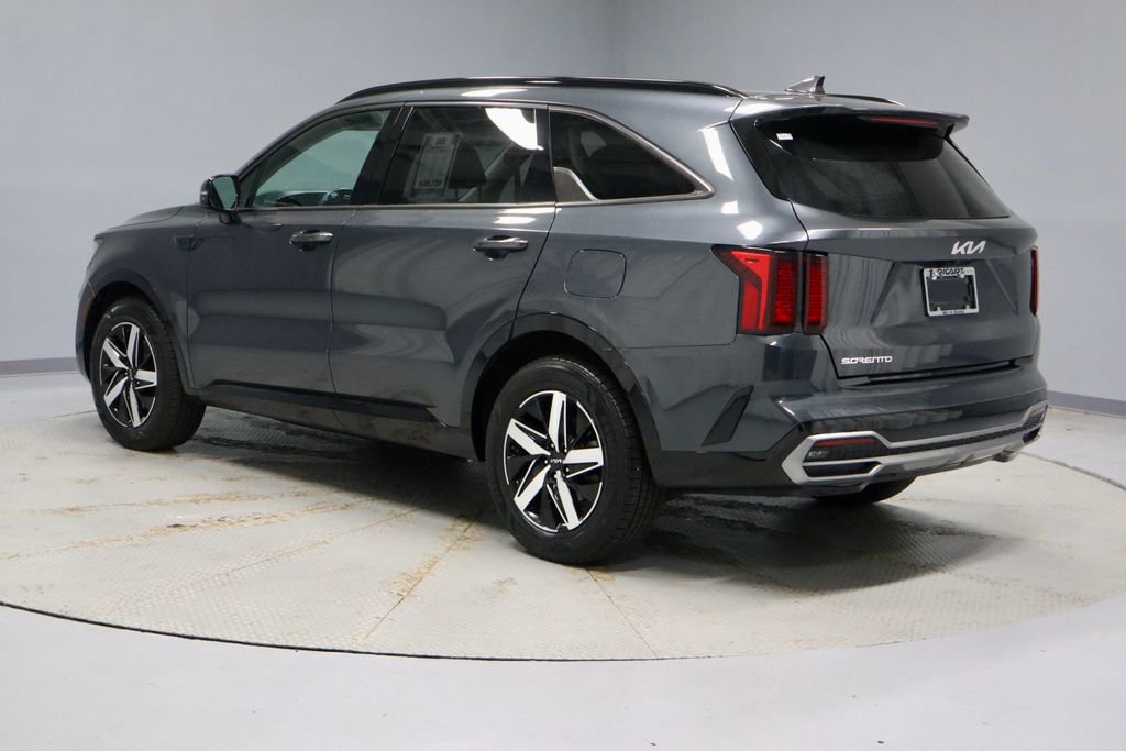 Used 2023 Kia Sorento S w/ Panoramic Sunroof Package FWD image 10