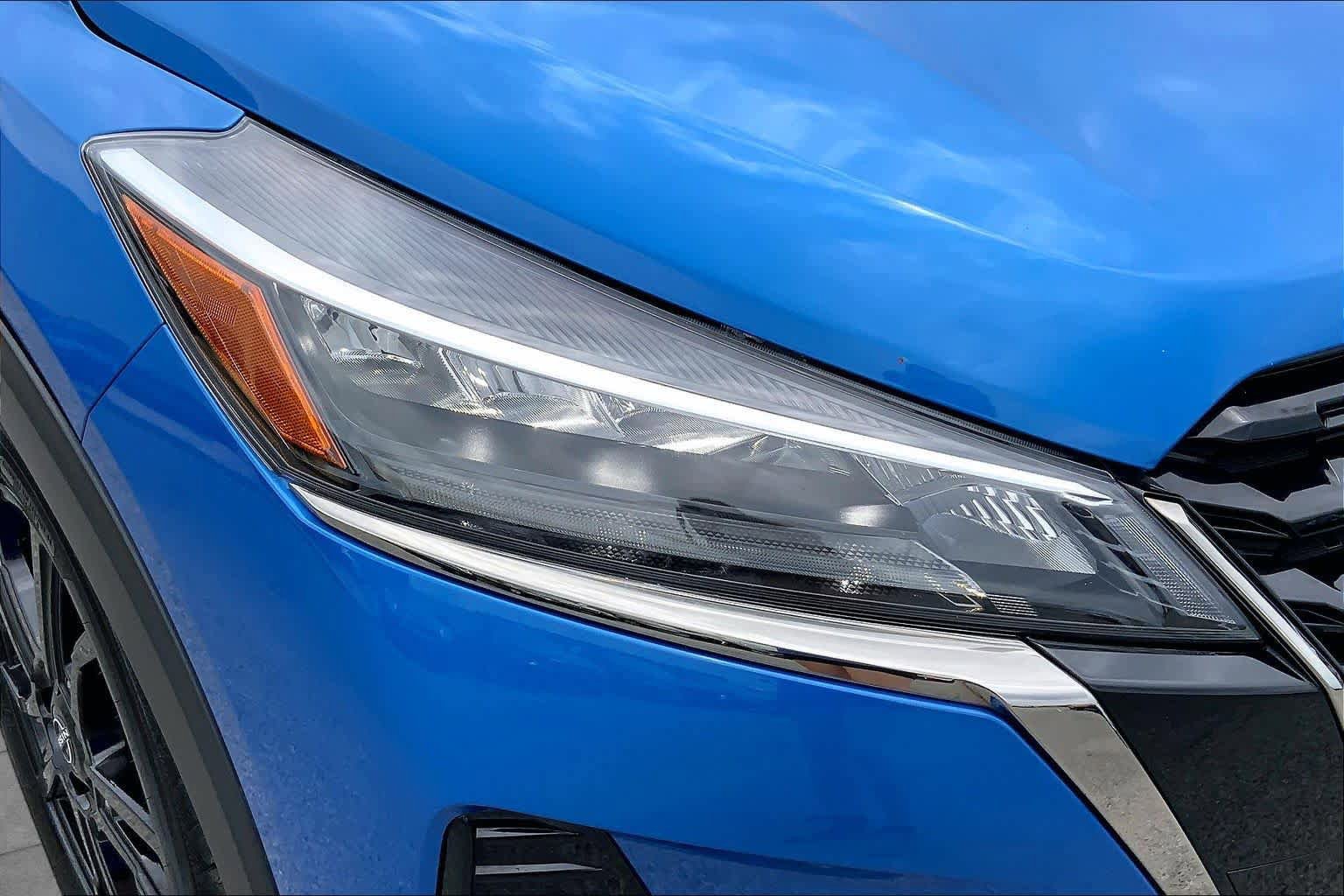 Used 2022 Nissan Kicks SR w/ Premium Package FWD image 27