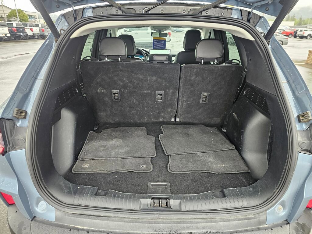 Certified 2025 Ford Escape Platinum AWD/4WD image 10