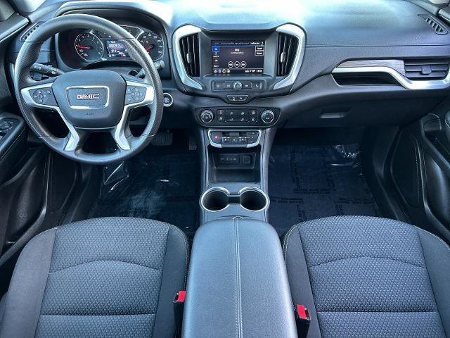 Used 2024 GMC Terrain SLE image 12