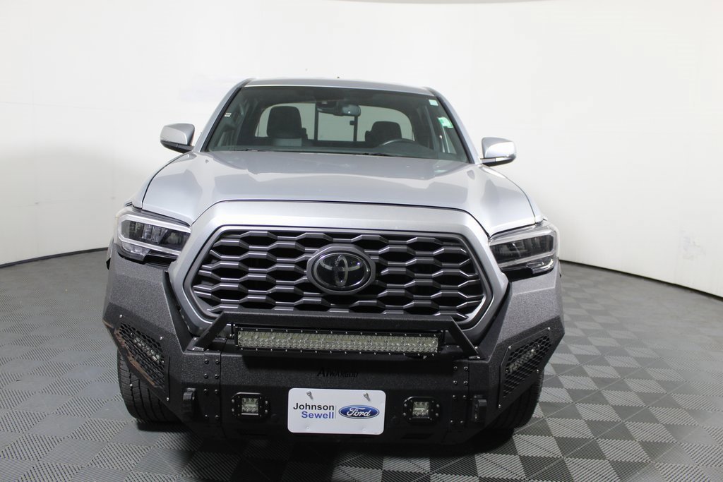 Used 2023 Toyota Tacoma TRD Off-Road image 6