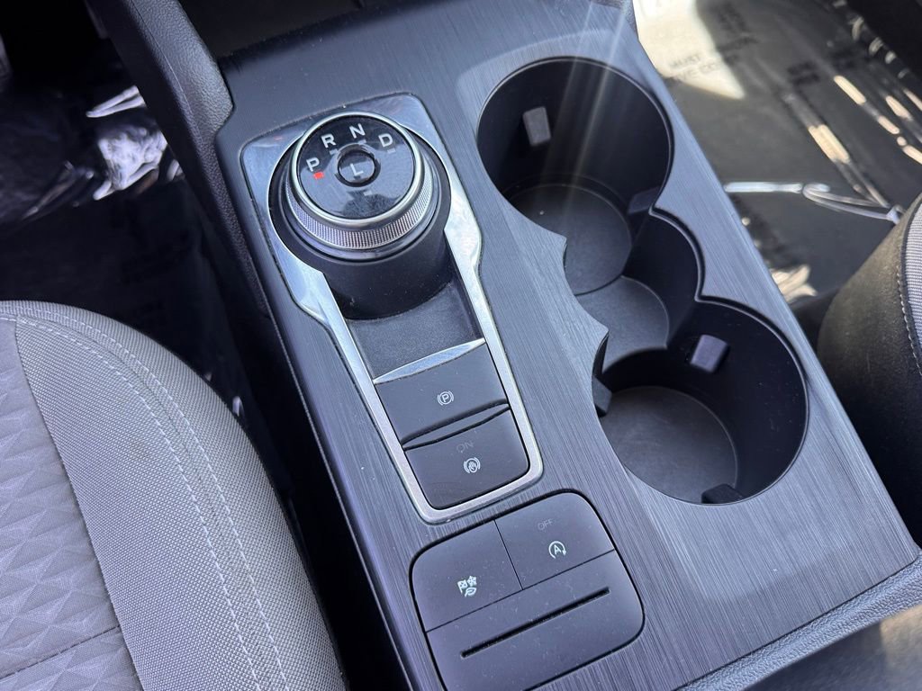 Certified 2022 Ford Escape SE w/ SE Sport Appearance Package image 25