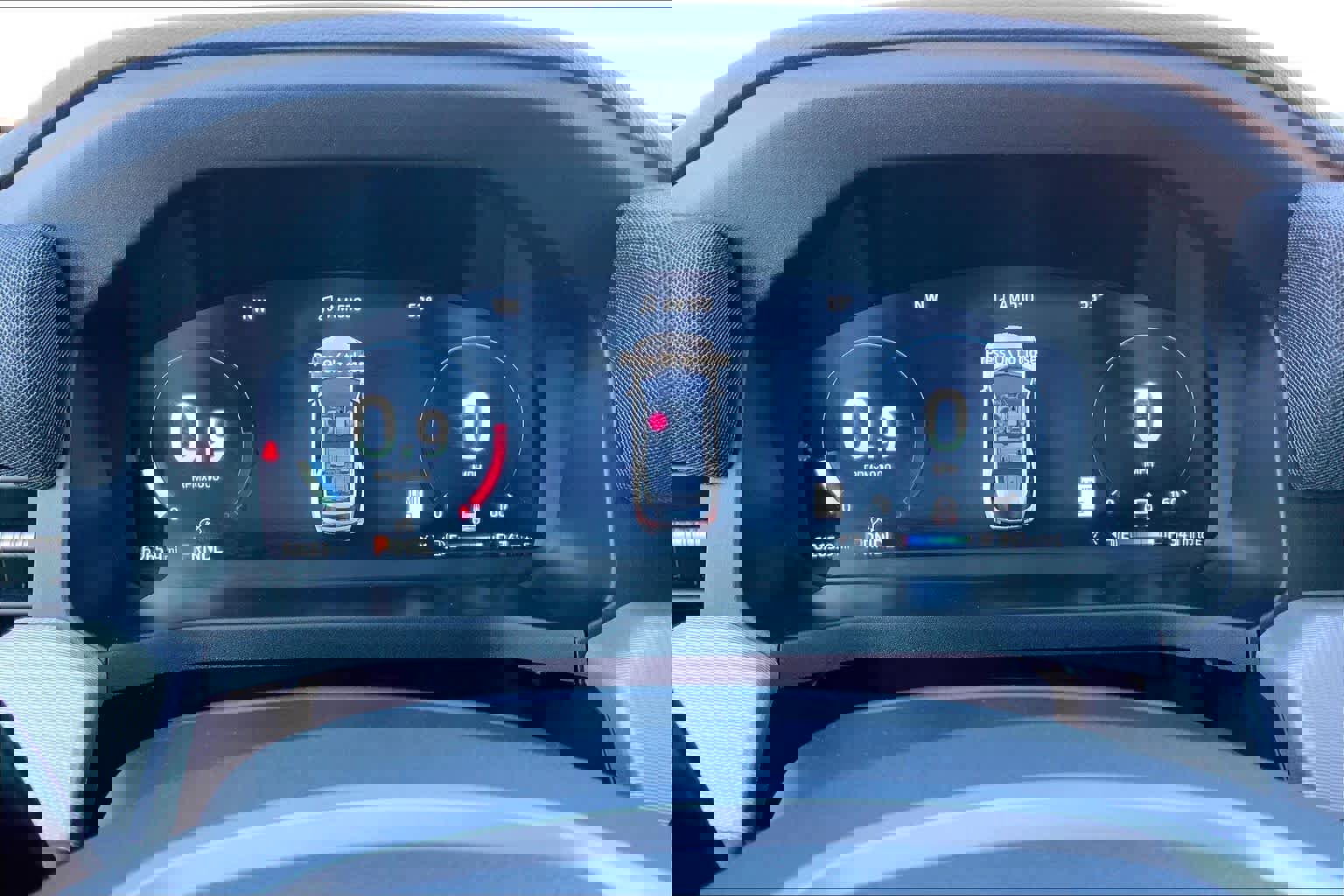 Certified 2025 Ford Explorer Active image 26