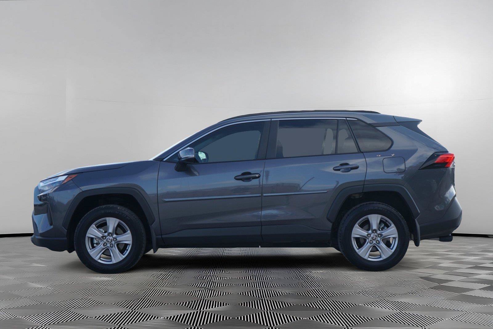 Used 2025 Toyota RAV4 XLE w/ Weather Package AWD/4WD image 7