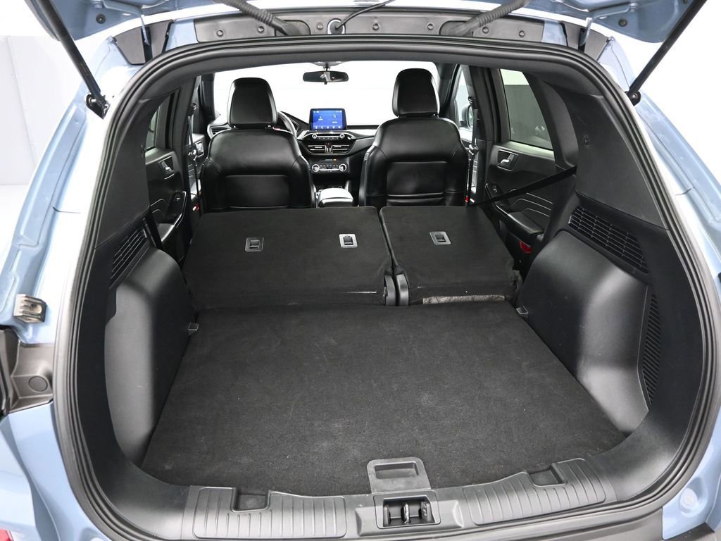 Certified 2025 Ford Escape ST-Line FWD image 24