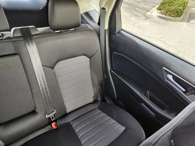 Certified 2023 Ford Edge SE w/ Black Appearance Package image 18